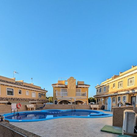 2 Bedroom Algorfa Townhouse With Pool Castillo de Montemar Extérieur photo
