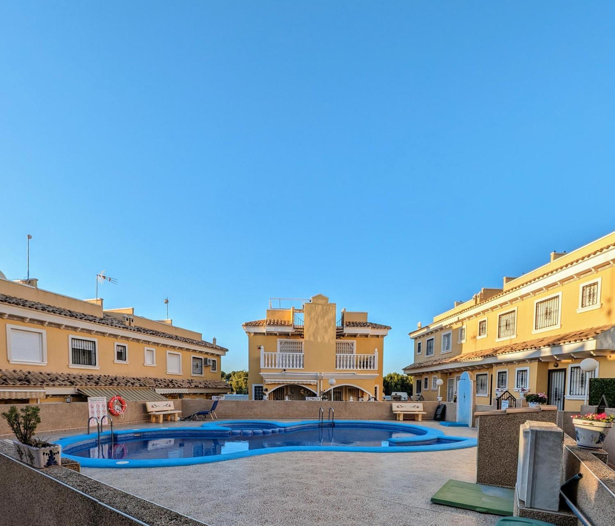 2 Bedroom Algorfa Townhouse With Pool Castillo de Montemar Extérieur photo