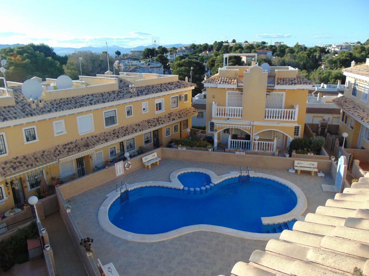 2 Bedroom Algorfa Townhouse With Pool Castillo de Montemar Extérieur photo